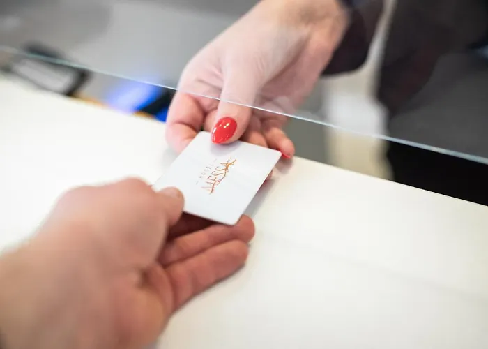 Hotell Hotel Messa 3*